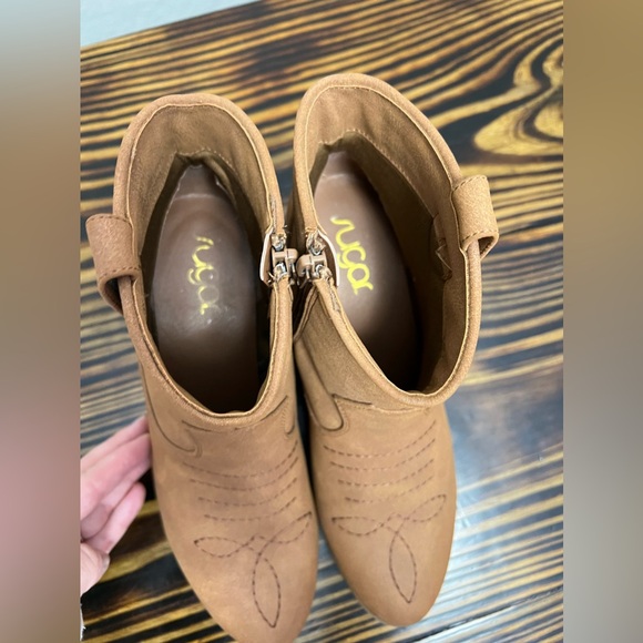 SUGAR Brown Western Ankle Cowgirl Boots - Picture 5 of 10